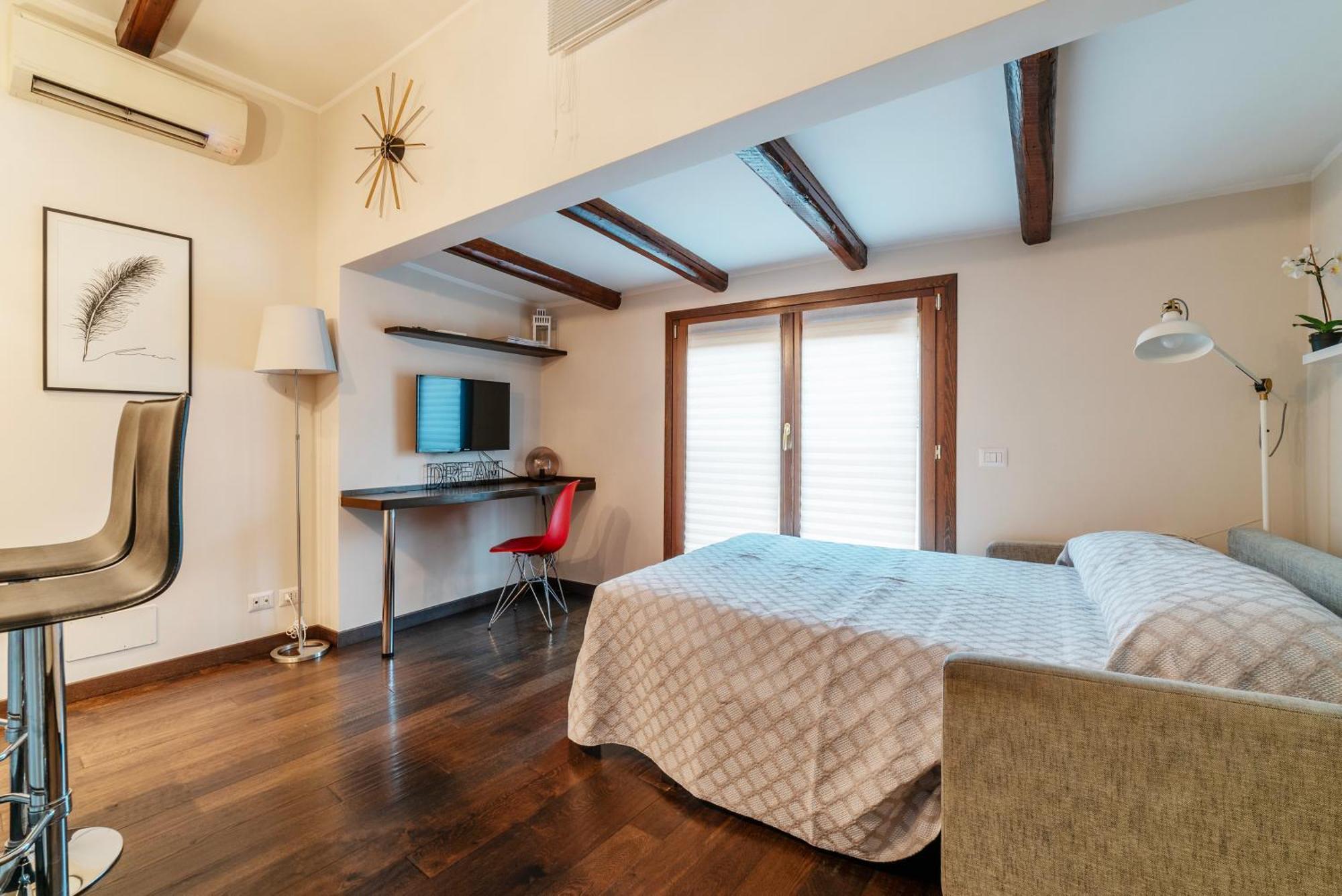 Ad Un Passo Da Piazza Di Pietra - Mini House Apartamento *