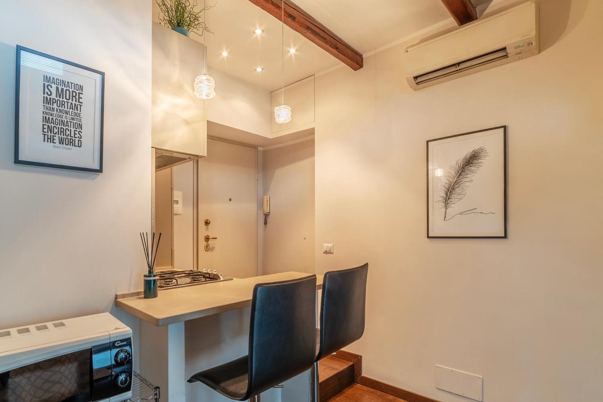 Ad Un Passo Da Piazza Di Pietra - Mini House Apartamento *