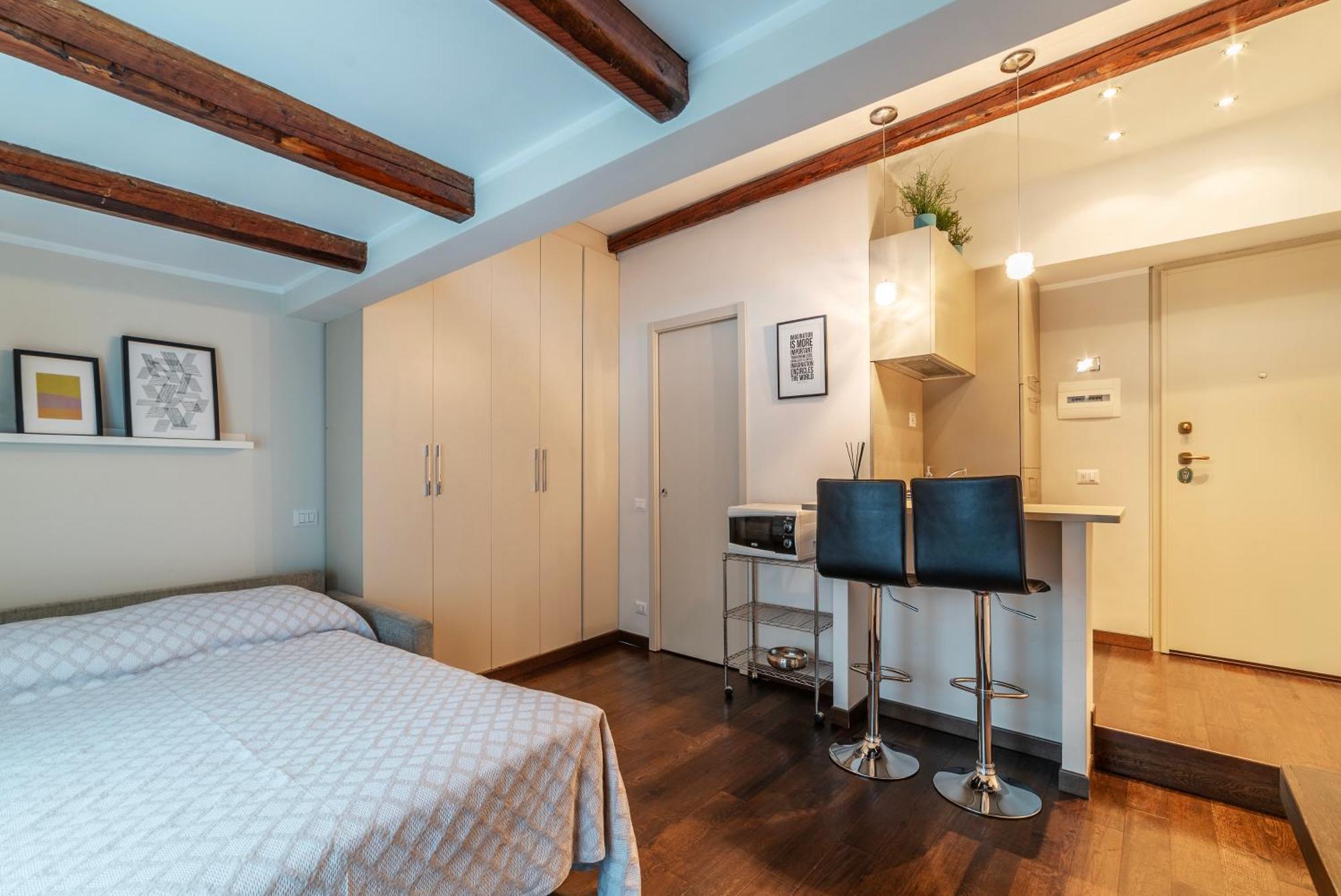 Apartamento Ad Un Passo Da Piazza Di Pietra - Mini House